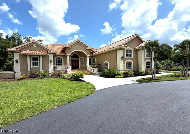 4th image of 491 16Th Ave Nw, Naples, FL 34120 | MLS# 2026032028