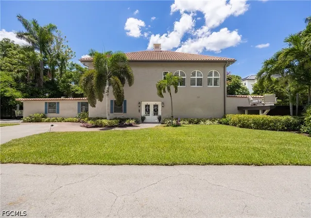1st image of 2430 Mcgregor Blvd, Fort Myers, FL 33901 | MLS# 2026032077