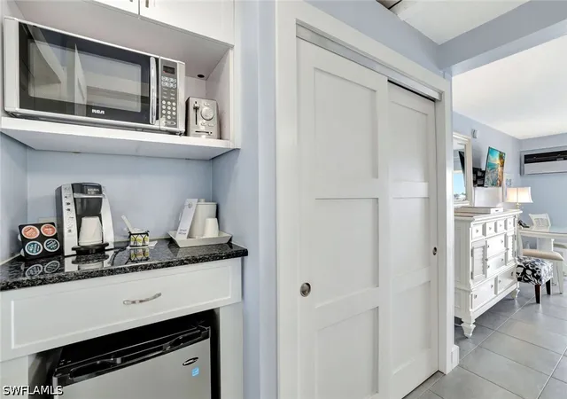 4th image of 900 Broad Ave S #320, Naples, FL 34102 | MLS# 226027610