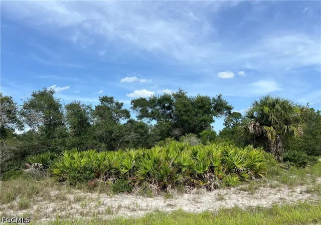 3rd image of 4183 E 27Th St, Alva, FL 33920 | MLS# 2026032161