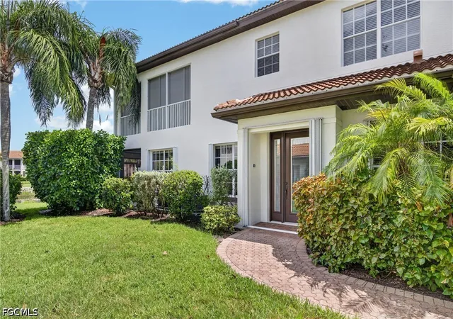 Photo 3 of Townhouse for sale at 9141 Los Lagos Ct #101, Bonita Springs, FL 34135 | MLS# 2026032229 | Listing updated on 2026-08-10