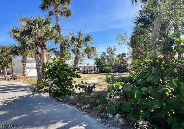 5th image of 126 Palermo Cir, Fort Myers Beach, FL 33931 | MLS# 2026032262