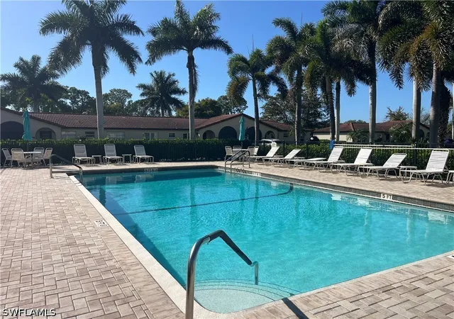 2nd image of 1085 Forest Lakes Dr, Naples, FL 34105