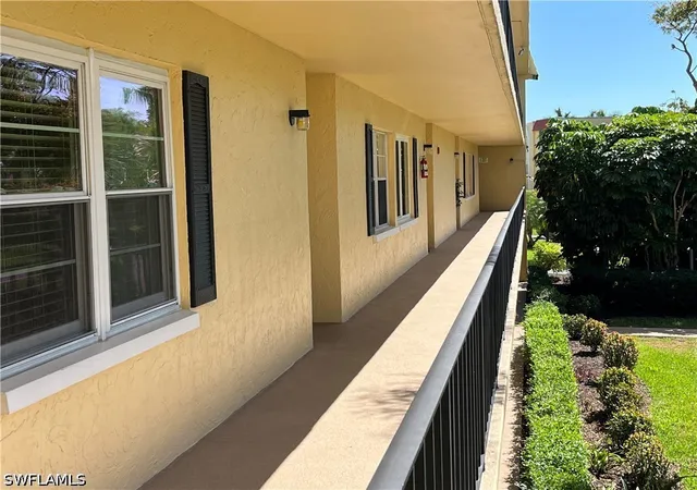 2nd image of 1085 Forest Lakes Dr #8202, Naples, FL 34105 | MLS# 226027179