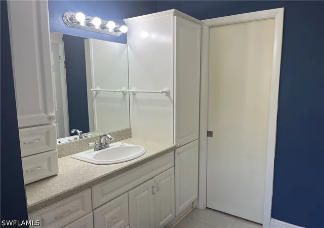 5th image of 1085 Forest Lakes Dr #8202, Naples, FL 34105 | MLS# 226027179