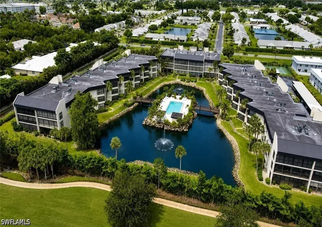 2nd image of 6979 Winkler Rd, Fort Myers, FL 33919