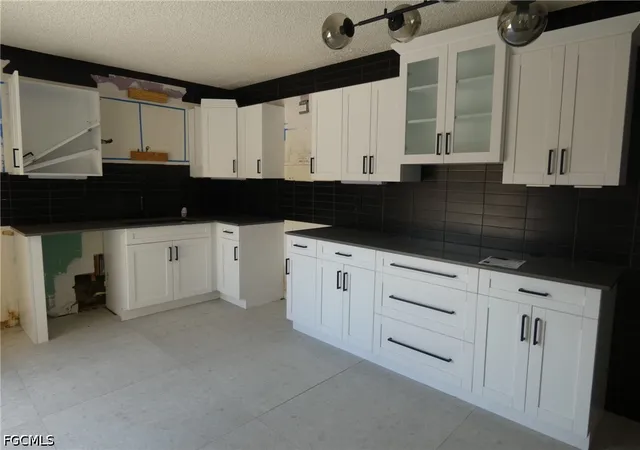 4th image of 5235 Cedarbend Dr #4, Fort Myers, FL 33919 | MLS# 2026032316