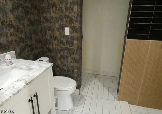 5th image of 5235 Cedarbend Dr #4, Fort Myers, FL 33919 | MLS# 2026032316