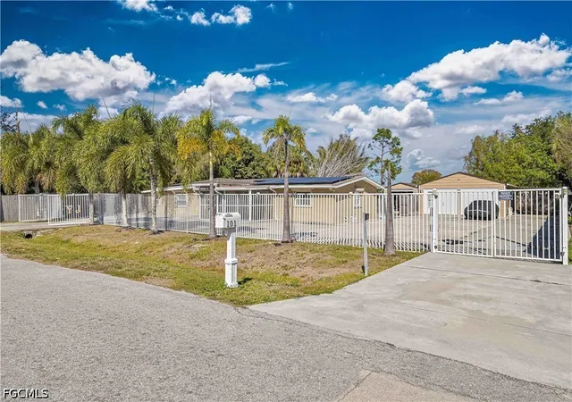 Photo 2 of Single family home for sale at 101 Lucille Ave, Fort Myers, FL 33916 | MLS# 2026032323 | Listing updated on 2026-08-09