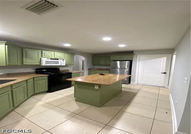 2nd image of 5100 Hanna Ave N, Lehigh Acres, FL 33971 | MLS# 2026032344