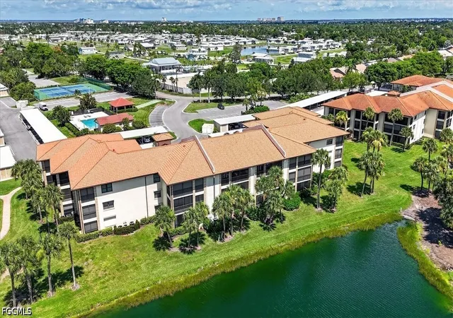 48th image of 12601 Kelly Sands Wy #422, Fort Myers, FL 33908 | MLS# 2026032431