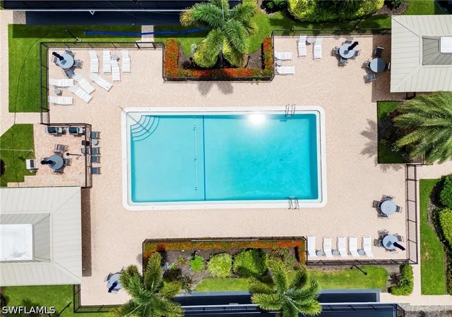 2nd image of 766 Central Ave, Naples, FL 34102