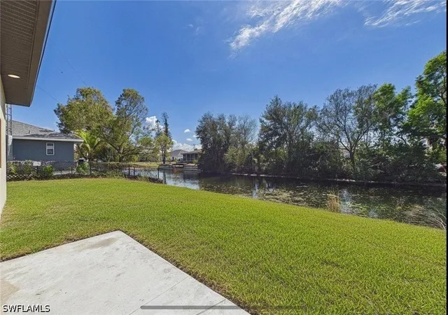 3rd image of 542/544 Se 6Th Ter, Cape Coral, FL 33990 | MLS# 226027918