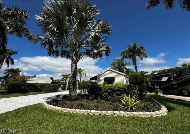 Photo 3 of Land for sale at Lot 261 3012 Gray Eagle Pkwy, La Belle, FL 33935 | MLS# 2026032536 | Listing updated on 2026-08-01