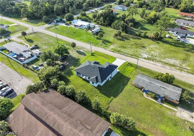 Photo 4 of Single family home for sale at 2204 E 7th Street, Lehigh Acres, FL 33936 | MLS# 2026032602 | Listing updated on 2026-07-31