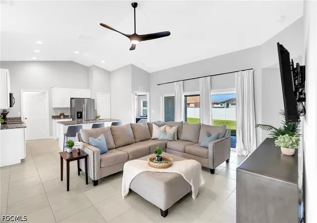 Photo 1 of Single family home for sale at 618 Ne 2nd Place, Cape Coral, FL 33909 | MLS# 2026032651 | Listing updated on 2026-08-01