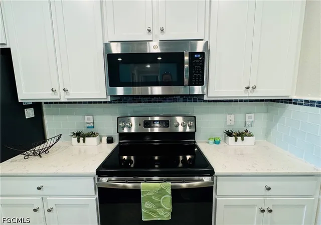 Listing Photo 5 - Condo for sale in building located at 10751 Palazzo Wy, Fort Myers, FL 33913 - Unit #303