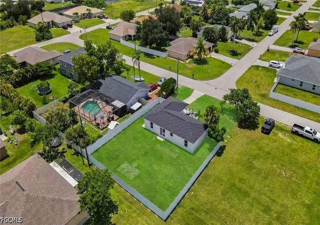 Photo 4 of Sale Pending at 315 SE 7th Place, Cape Coral, FL 33990 | MLS# 2026032681 | Listing updated on 2026-08-09