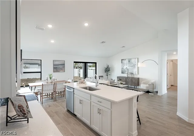 4th image of 1312 Sw 8Th Ct, Cape Coral, FL 33991 | MLS# 2026032686