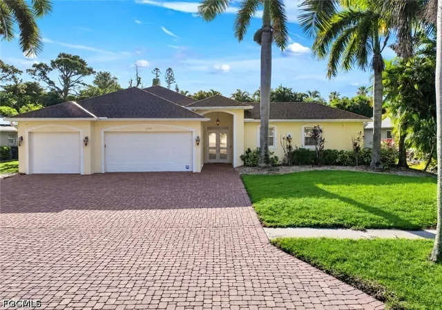 Photo 1 of Single family home for sale at 13760 Willow Brg Dr, North Fort Myers, FL 33903 | MLS# 2026032716 | Listing updated on 2026-09-29