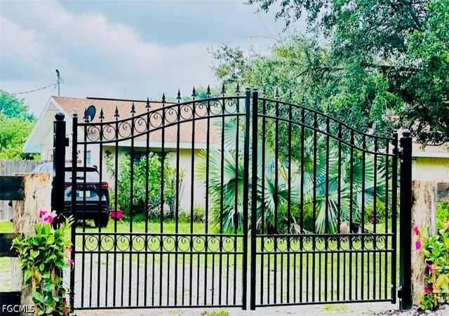 5th image of 455 Trader Rd, Fort Denaud, FL 33935 | MLS# 2026032717