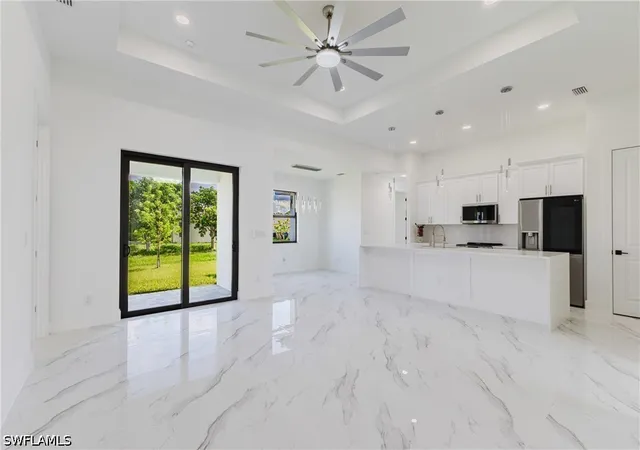 4th image of 1817 Kismet Pkwy W, Cape Coral, FL 33993 | MLS# 226028096