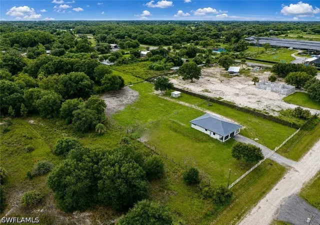 4th image of 525 N Granja Ave, Clewiston, FL 33440 | MLS# 226025251