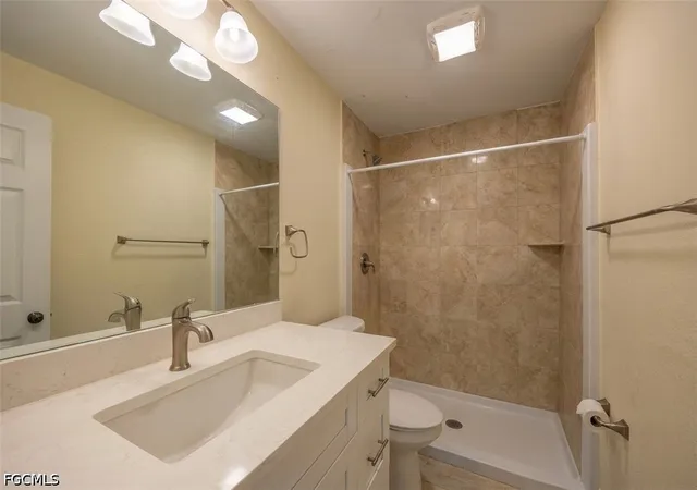 4th image of 311 Tudor Dr, Cape Coral, FL 33904