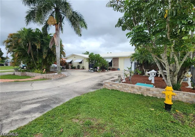 Photo 42 of Single family home for sale at 1370 Harbor View Dr, North Fort Myers, FL 33917 | MLS# 2026032768 | Listing updated on 2026-08-10