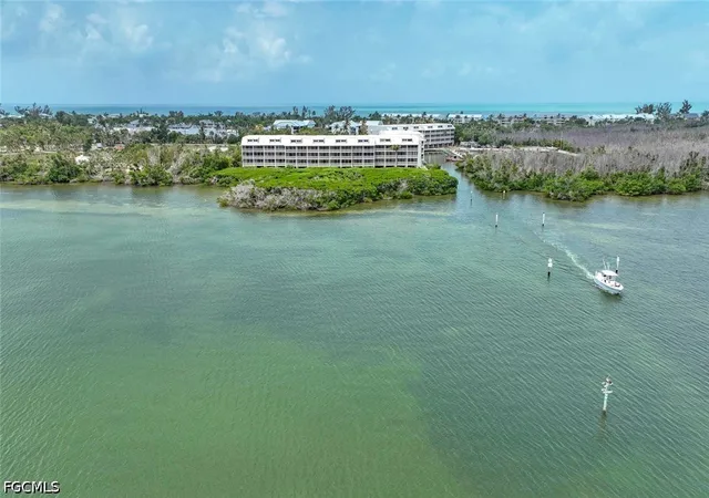 Photo 2 of Townhouse for sale at 5321 Bayside Villas, Captiva, FL 33924 | MLS# 2026032780 | Listing updated on 2026-08-05