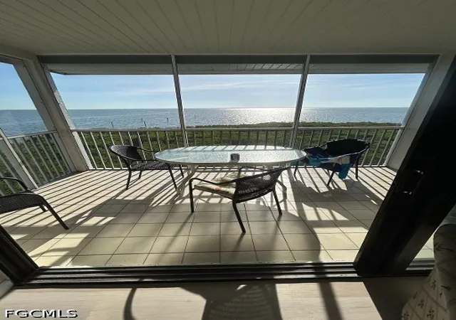 Photo 3 of Townhouse for sale at 5321 Bayside Villas, Captiva, FL 33924 | MLS# 2026032780 | Listing updated on 2026-08-05