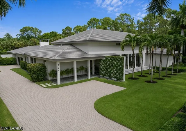 Photo 2 of Single family home for sale at 4341 Brynwood Dr, Naples, FL 34119 | MLS# 226027957 | Listing updated on 2026-08-04