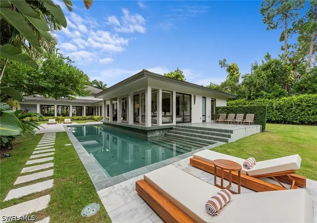 Photo 3 of Single family home for sale at 4341 Brynwood Dr, Naples, FL 34119 | MLS# 226027957 | Listing updated on 2026-08-04