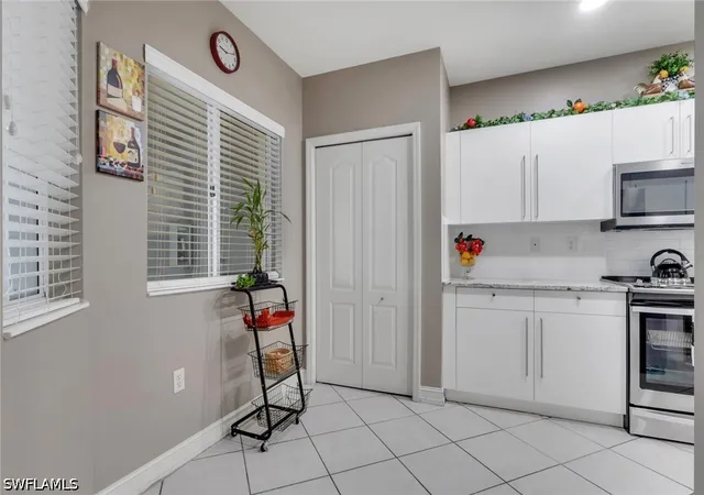 4th image of 7835 Regal Heron Cir #304, Naples, FL 34104 | MLS# 226028105