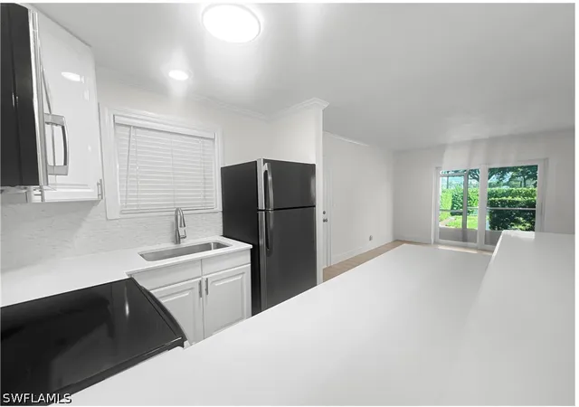 4th image of 766 Central Ave #113, Naples, FL 34102 | MLS# 226027606