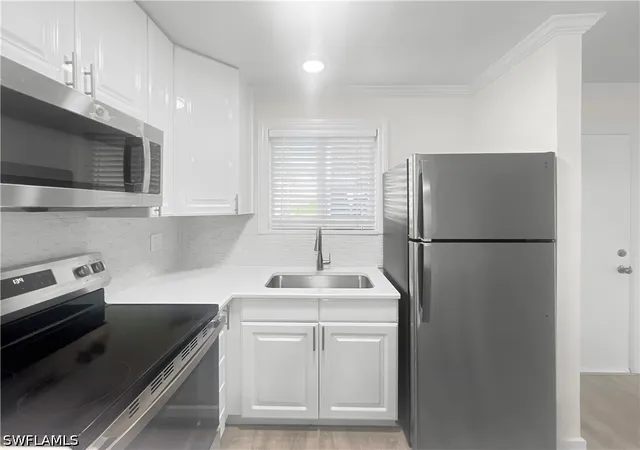 5th image of 766 Central Ave #113, Naples, FL 34102 | MLS# 226027606