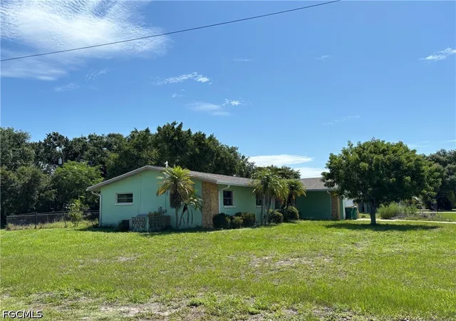 3rd image of 8206 Riverside Dr, Punta Gorda, FL 33982 | MLS# 2026032853