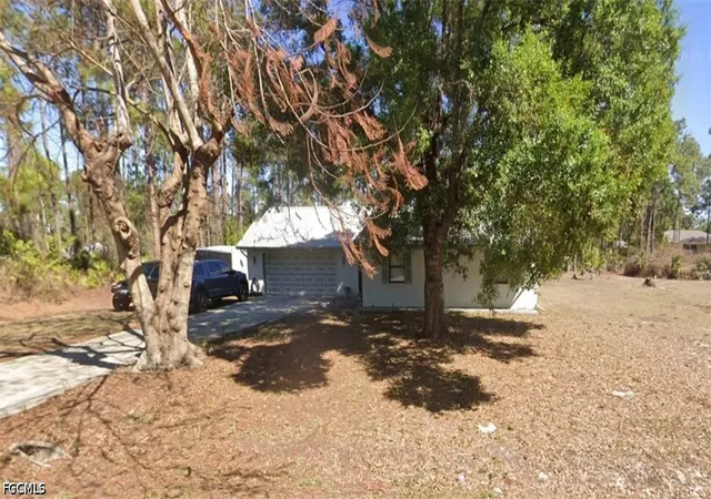 Photo 2 of Sale Pending at 1208 5th Avenue, Lehigh Acres, FL 33972 | MLS# 2026032870 | Listing updated on 2026-08-03