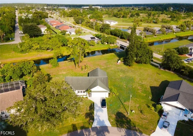 Photo 2 of Single family home for sale at 561 Foxcreek Dr, Lehigh Acres, FL 33974 | MLS# 2026032933 | Listing updated on 2026-08-07