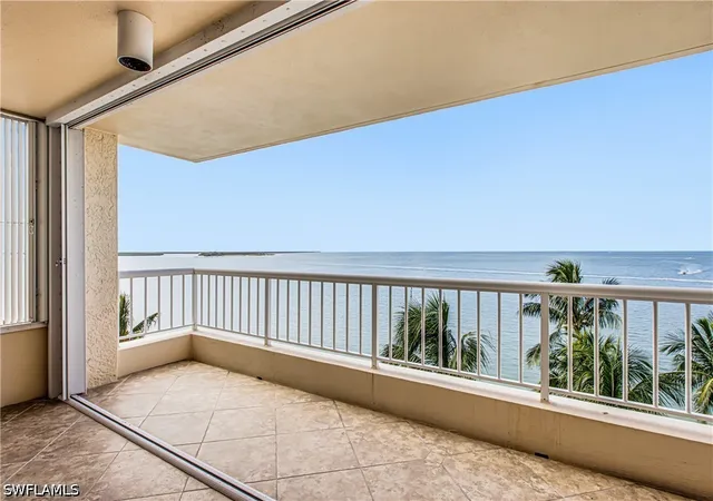 4th image of 990 Cape Marco Dr #503, Marco Island, FL 34145 | MLS# 226028235