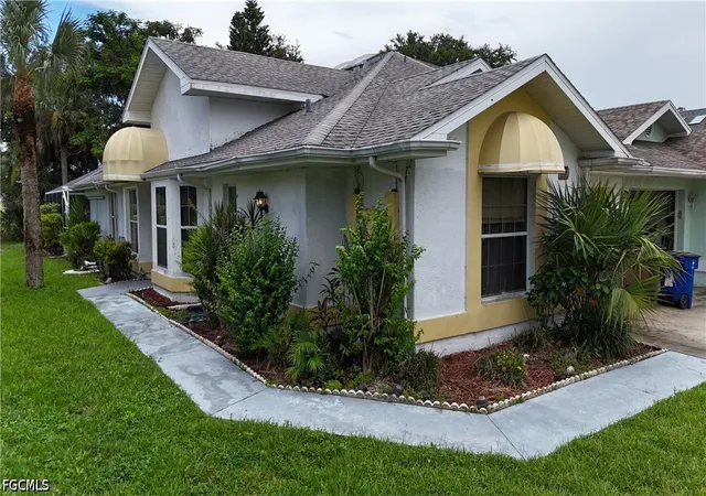 Photo 2 of Townhouse for sale at 1921 Golfside Village Dr, Lehigh Acres, FL 33936 | MLS# 2026032981 | Listing updated on 2026-10-07