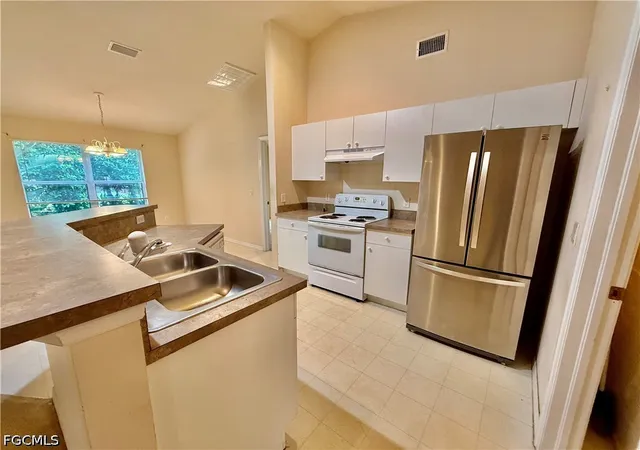 5th image of 2800 41St St Sw, Lehigh Acres, FL 33976 | MLS# 2026032987
