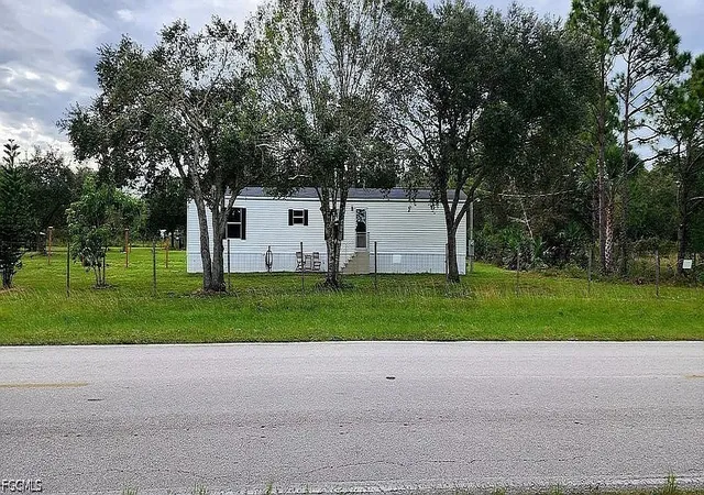1st image of 330 N Cabbage Palm St, Clewiston, FL 33440 | MLS# 2026032990