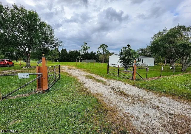 5th image of 330 N Cabbage Palm St, Clewiston, FL 33440 | MLS# 2026032990