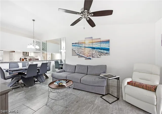 5th image of 2041 Pine Isle Ln #2041, Naples, FL 34112 | MLS# 226028074