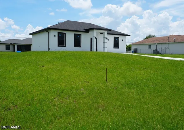 5th image of 3931 Sunset Rd, Lehigh Acres, FL 33971 | MLS# 226028273