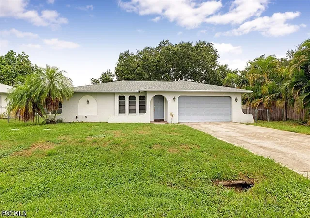 Photo 1 of Sale Pending at 17404 Homewood Rd, Fort Myers, FL 33967 | MLS# 2026033005 | Listing updated on 2026-08-12