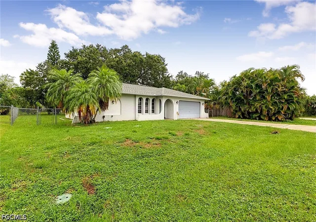 Photo 3 of Sale Pending at 17404 Homewood Rd, Fort Myers, FL 33967 | MLS# 2026033005 | Listing updated on 2026-08-12
