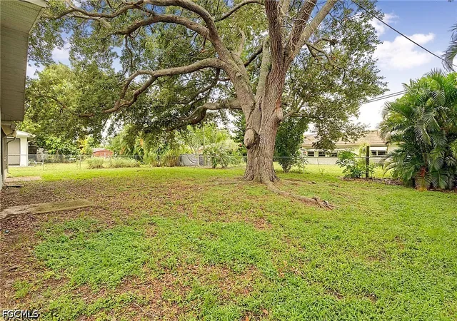 Photo 4 of Sale Pending at 17404 Homewood Rd, Fort Myers, FL 33967 | MLS# 2026033005 | Listing updated on 2026-08-12