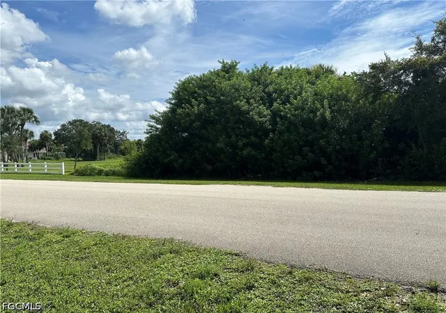 Photo 3 of Land for sale at 18430 River Ests Ln, Alva, FL 33920 | MLS# 2026033010 | Listing updated on 2026-08-06